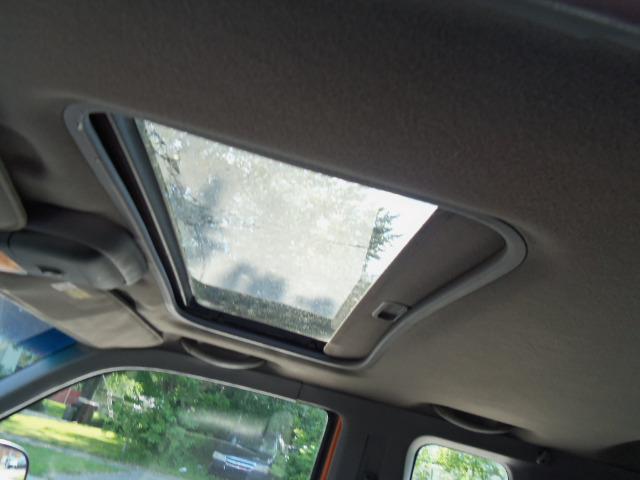 Ford Explorer Sport 2001 photo 1