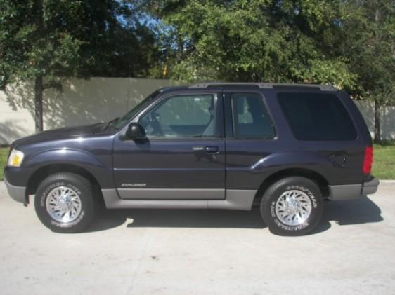 Ford Explorer Sport 2001 photo 1