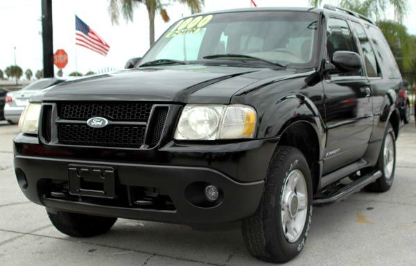 Ford Explorer Sport 2001 photo 1