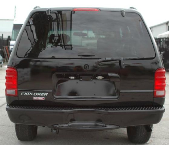 Ford Explorer Sport 2001 photo 2