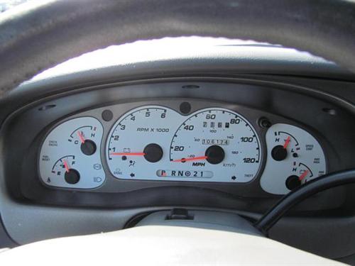 Ford Explorer Sport 2001 photo 2