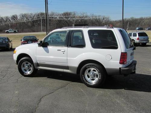 Ford Explorer Sport 2001 photo 3