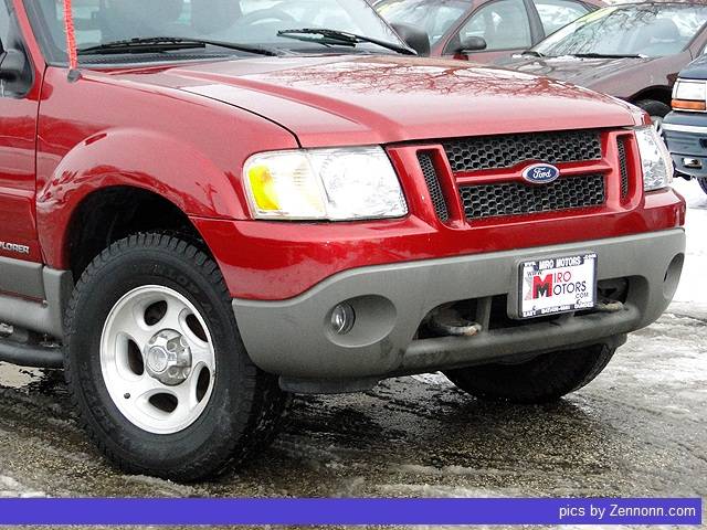 Ford Explorer Sport 2001 photo 1