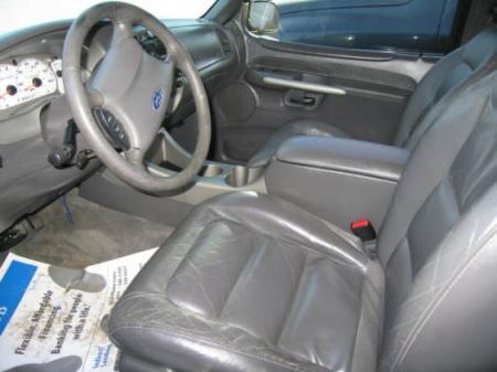 Ford Explorer Sport 2001 photo 1