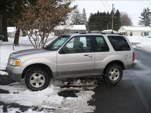 Ford Explorer Sport 2001 photo 1