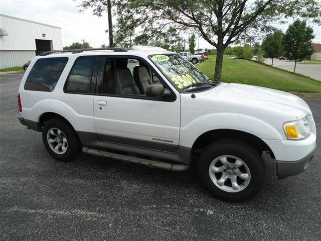 Ford Explorer Sport 2001 photo 1