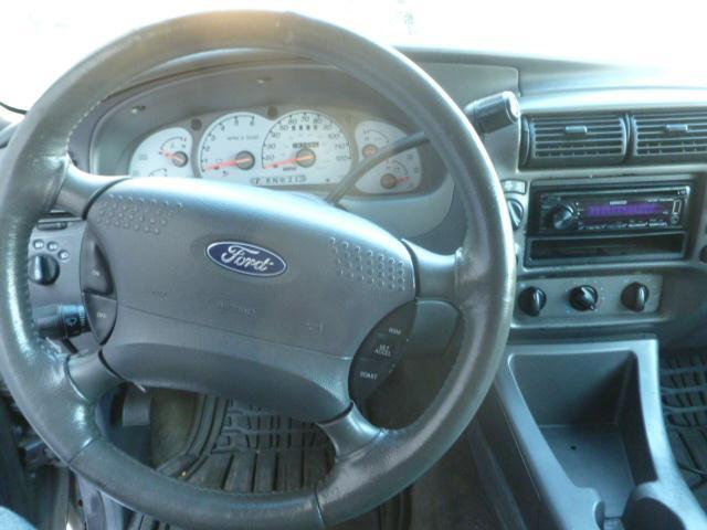 Ford Explorer Sport 2001 photo 5