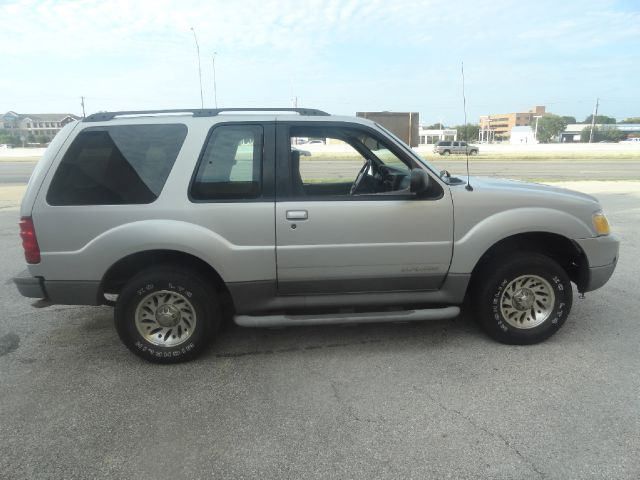 Ford Explorer Sport 2001 photo 4