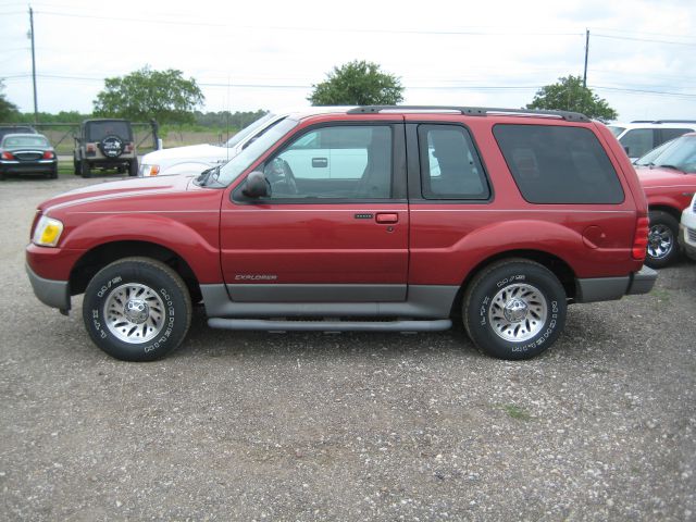 Ford Explorer Sport 2001 photo 18
