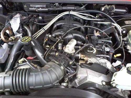 Ford Explorer Sport 2001 photo 1