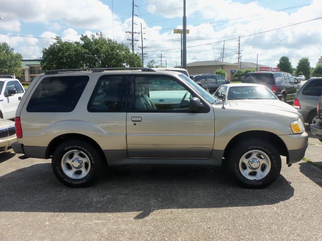 Ford Explorer Sport 2001 photo 1