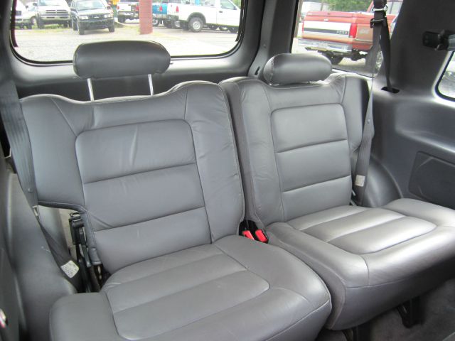 Ford Explorer Sport 2001 photo 5