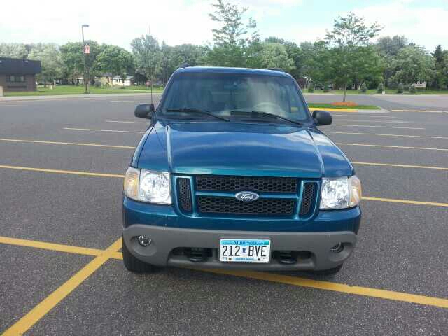 Ford Explorer Sport 2001 photo 4