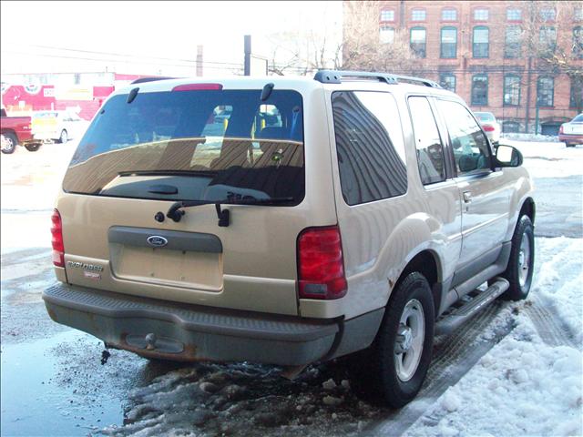 Ford Explorer Sport 2001 photo 3