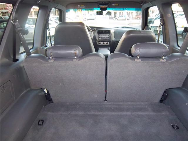 Ford Explorer Sport 2001 photo 4