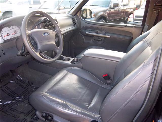 Ford Explorer Sport 2001 photo 5