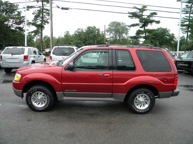 Ford Explorer Sport 2001 photo 2