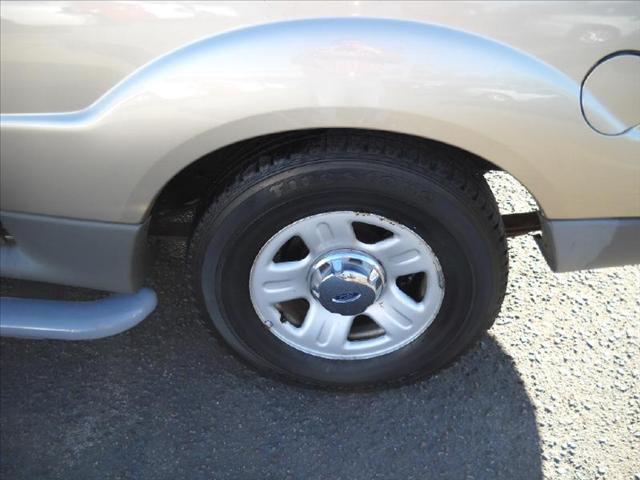 Ford Explorer Sport 2002 photo 3