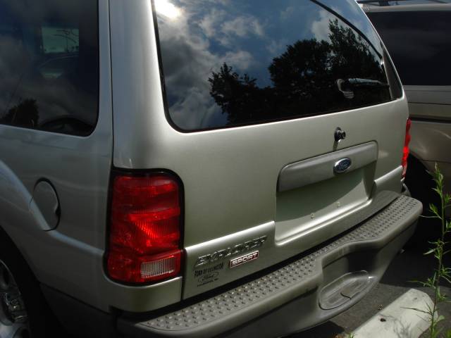 Ford Explorer Sport 2002 photo 2