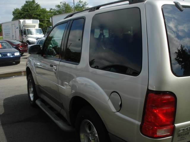 Ford Explorer Sport 2002 photo 3