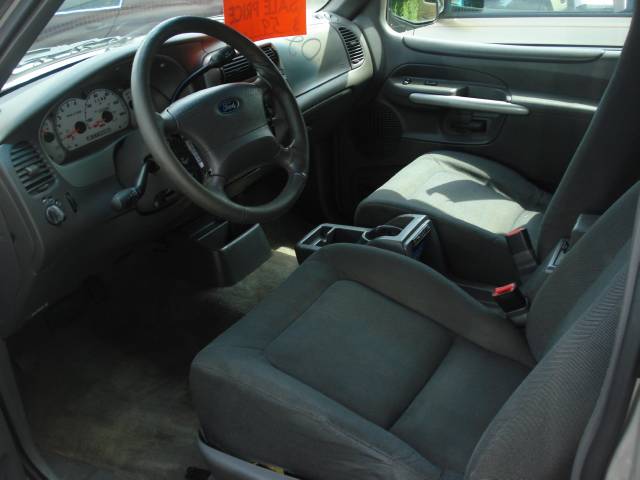 Ford Explorer Sport 2002 photo 5