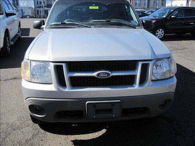 Ford Explorer Sport 2002 photo 1
