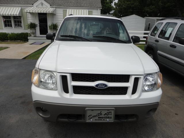 Ford Explorer Sport 2002 photo 14