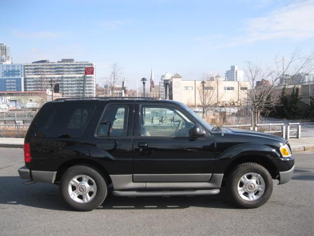 Ford Explorer Sport 2002 photo 4