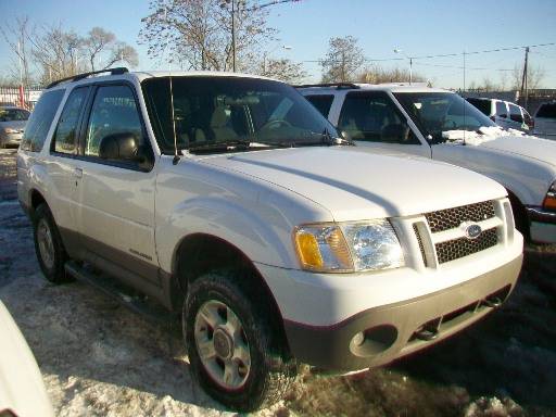 Ford Explorer Sport 2002 photo 2