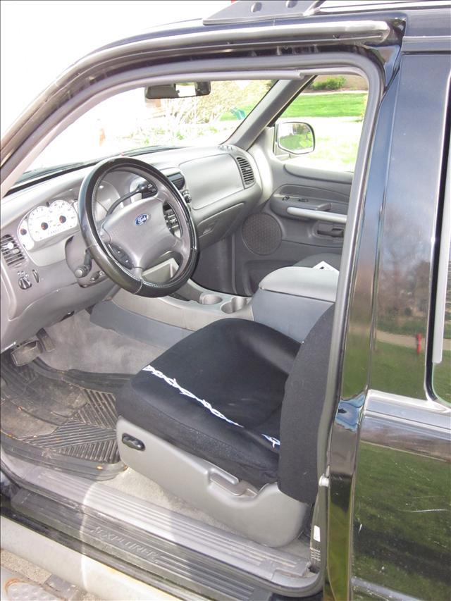 Ford Explorer Sport 2002 photo 3
