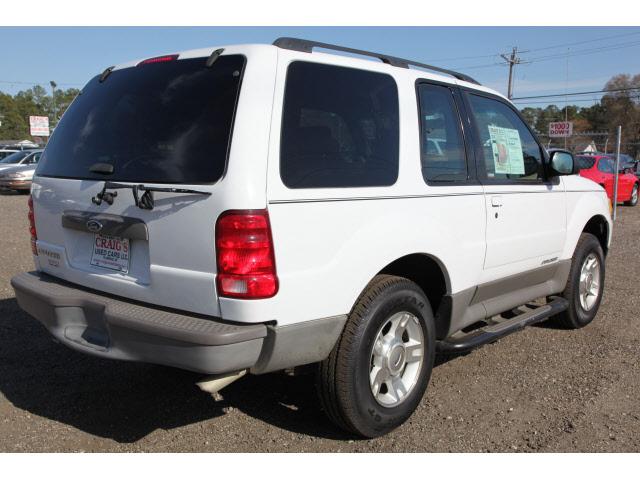 Ford Explorer Sport 2002 photo 1