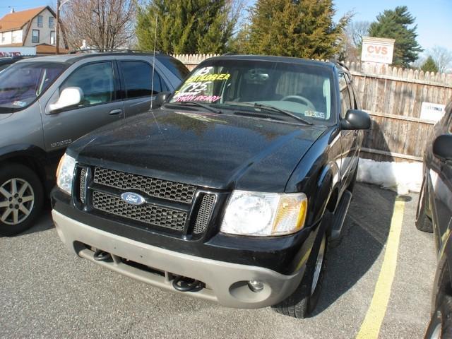 Ford Explorer Sport 2002 photo 1