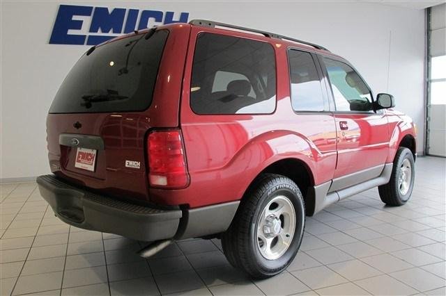 Ford Explorer Sport 2003 photo 2