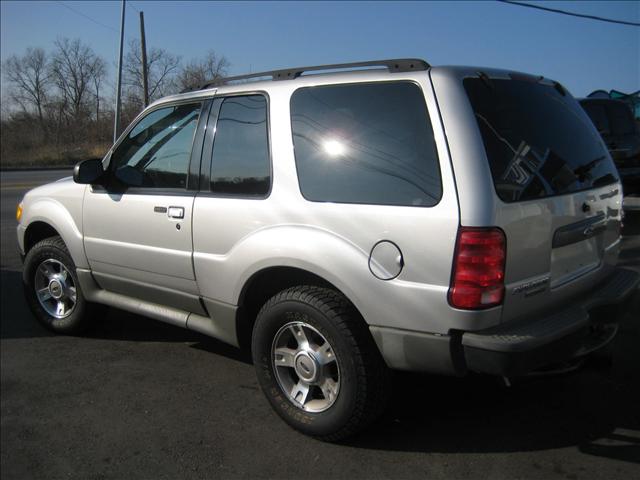 Ford Explorer Sport 2003 photo 2
