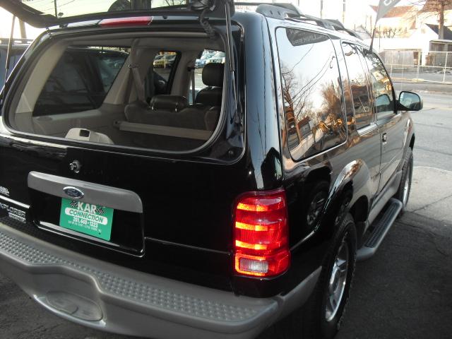 Ford Explorer Sport 2003 photo 3