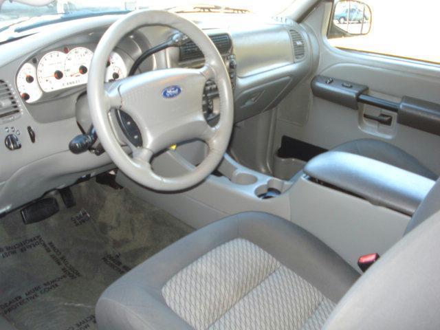 Ford Explorer Sport 2003 photo 3