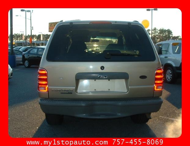 Ford Explorer Sport 2003 photo 3