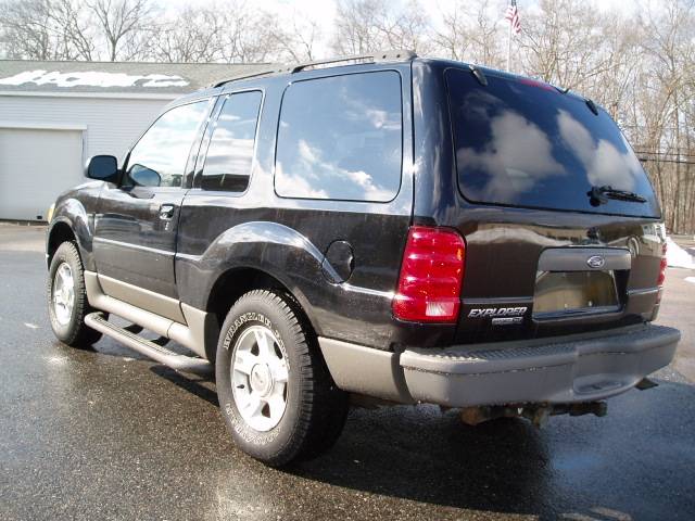 Ford Explorer Sport 2003 photo 3