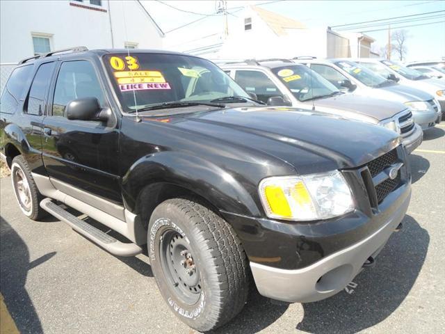 Ford Explorer Sport 2003 photo 1