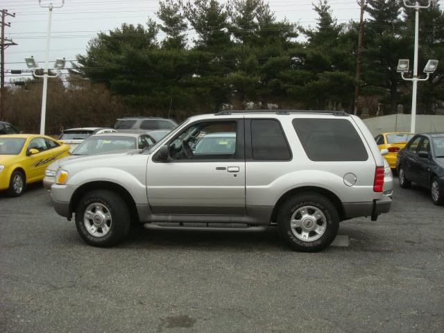 Ford Explorer Sport 2003 photo 1