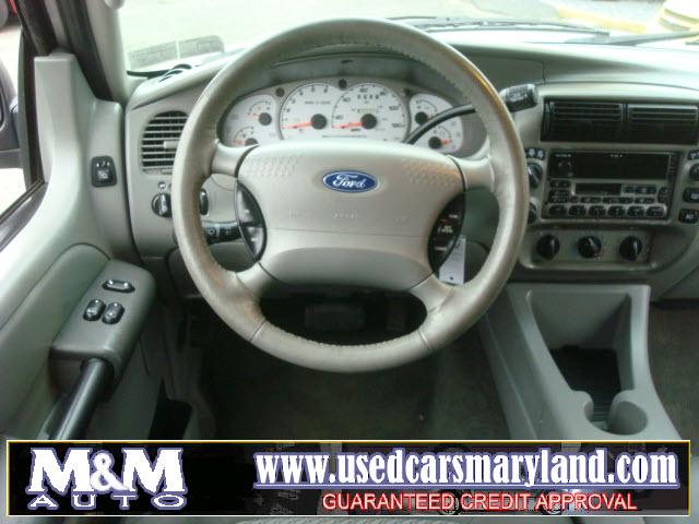 Ford Explorer Sport 2003 photo 4