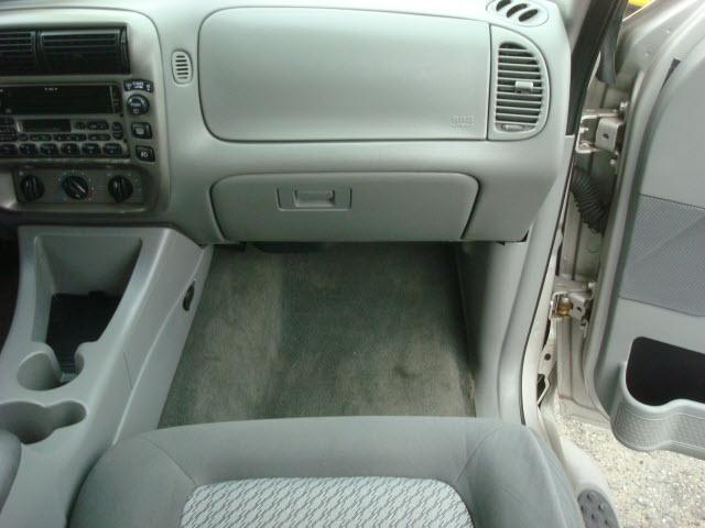 Ford Explorer Sport 2003 photo 5