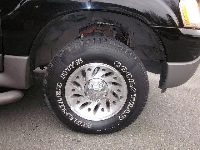 Ford Explorer Sport 2003 photo 4