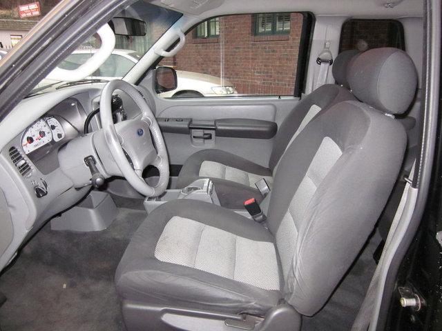 Ford Explorer Sport 2003 photo 5