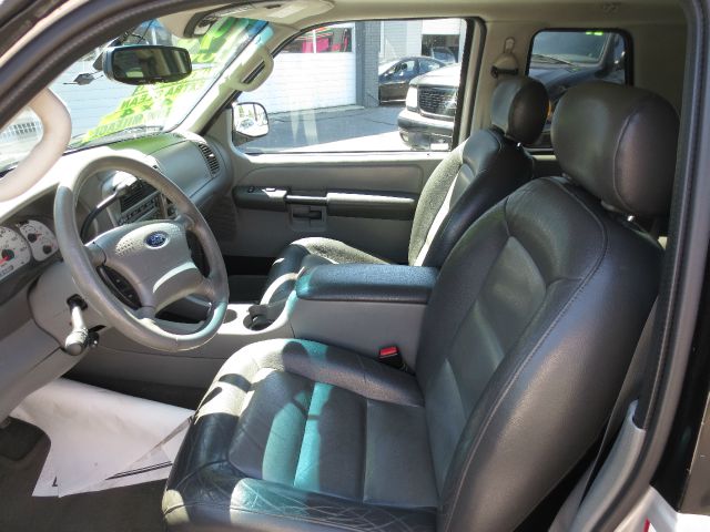 Ford Explorer Sport 2003 photo 2