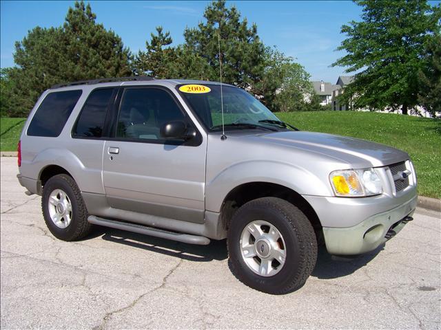 Ford Explorer Sport 2003 photo 1