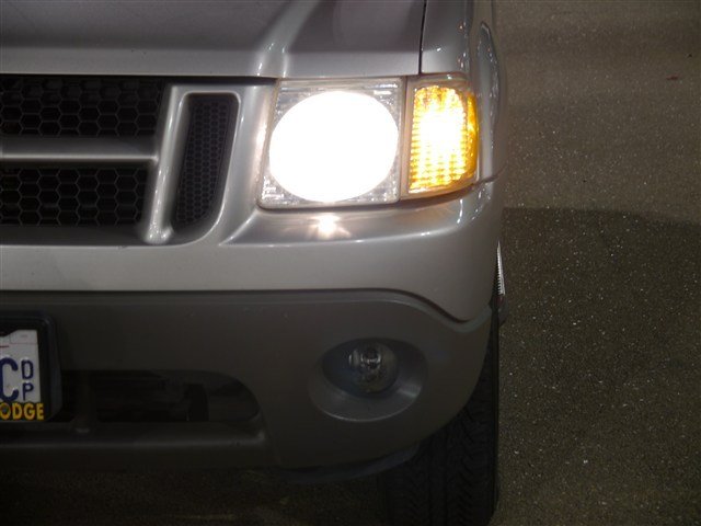 Ford Explorer Sport 2003 photo 1