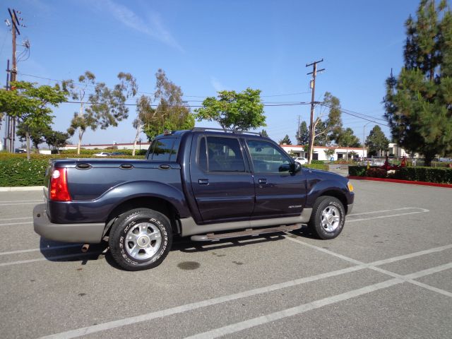 Ford Explorer Sport Trac 4wd SUV
