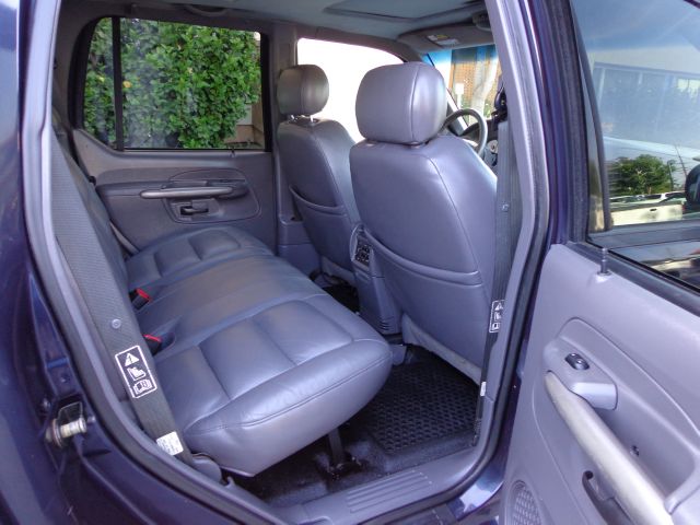 Ford Explorer Sport Trac 2001 photo 11