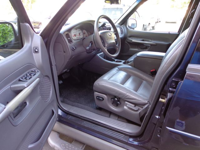 Ford Explorer Sport Trac 2001 photo 7
